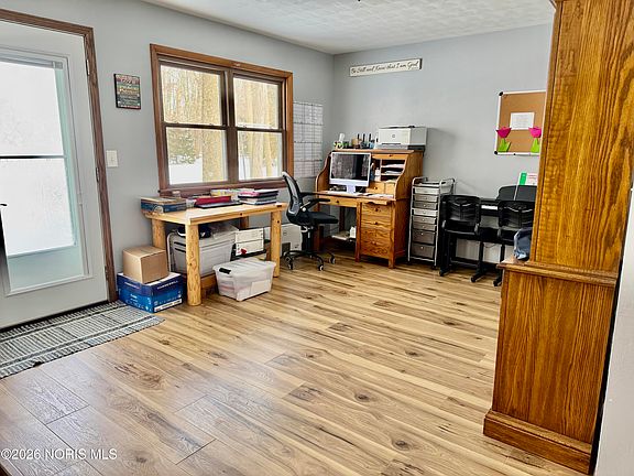 4th image of 5111 Thiel Rd