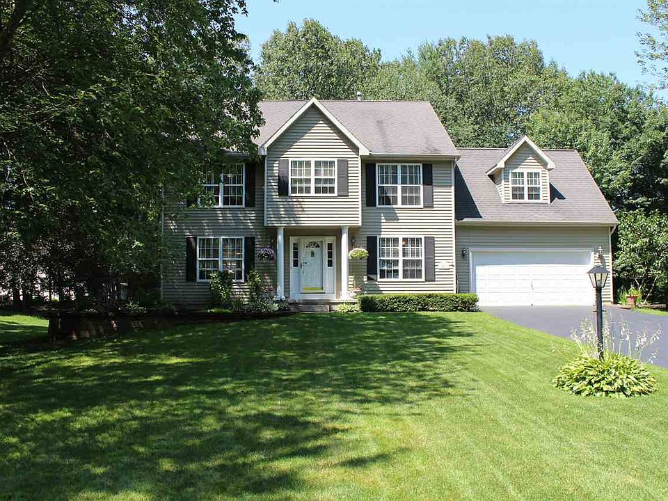 1st image of 42 Cobble Hill Dr