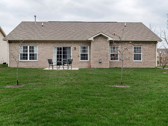 4th image of 9793 Brook Wood Dr