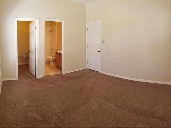 5th image of 207 E Kirby St