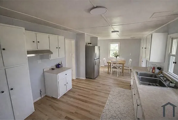 4425 Kennett Ave — Photo 7
