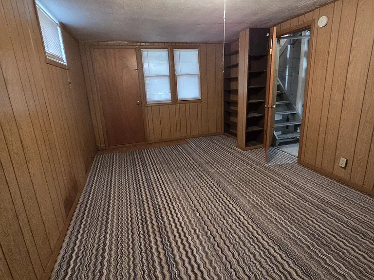 2400 S Henry St — Photo 20