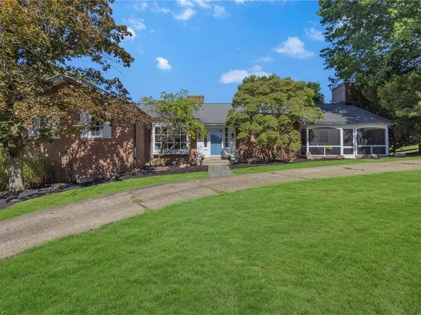 1 Bonnieview Dr, Beaver Falls, PA 15010
