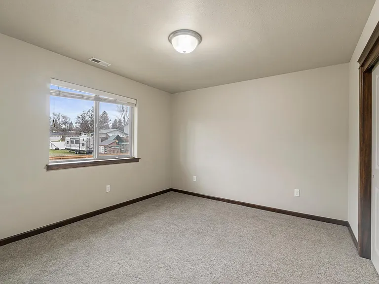 3091 N Sherwood Dr — Photo 20