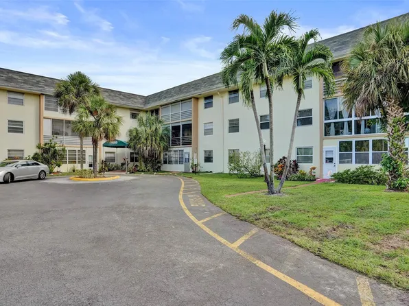 4980 E Sabal Palm Boulevard #124, Tamarac, FL 33319