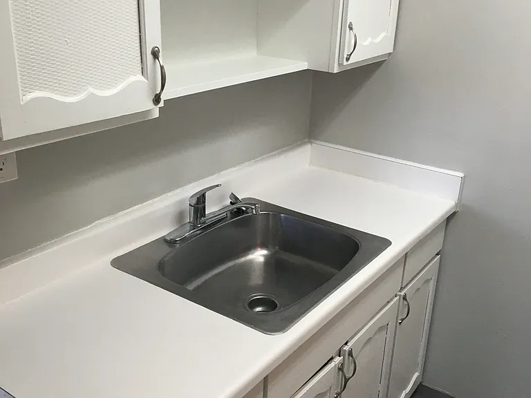Valley York Apartments — Photo 29