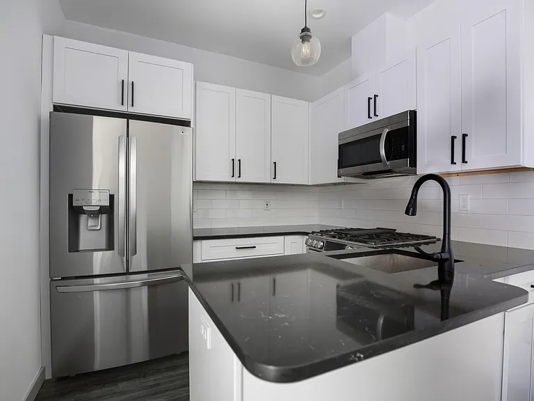 2301 Frankford Ave — Photo 15