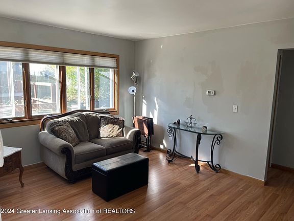 2nd image of 3659 Coachlight Common St
