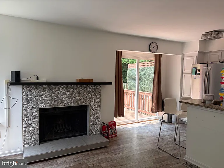 15618 Montview Dr — Photo 10