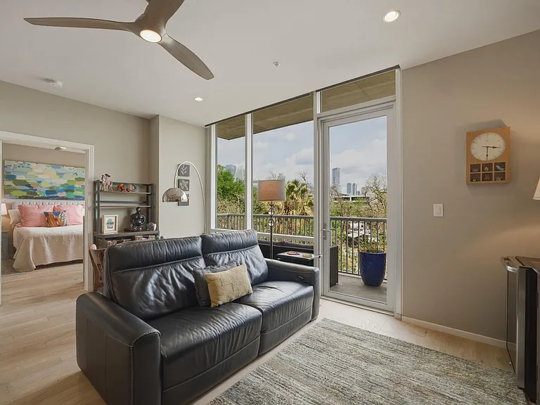 1600 Barton Springs Rd #4305 — Photo 8