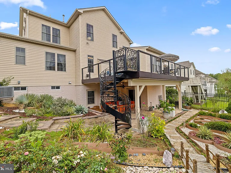 1116 Autumn Brook Ave — Photo 64