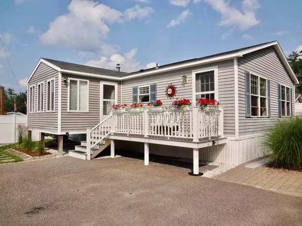 303 Old Lakeshore Road #E-13, Gilford, NH 03249