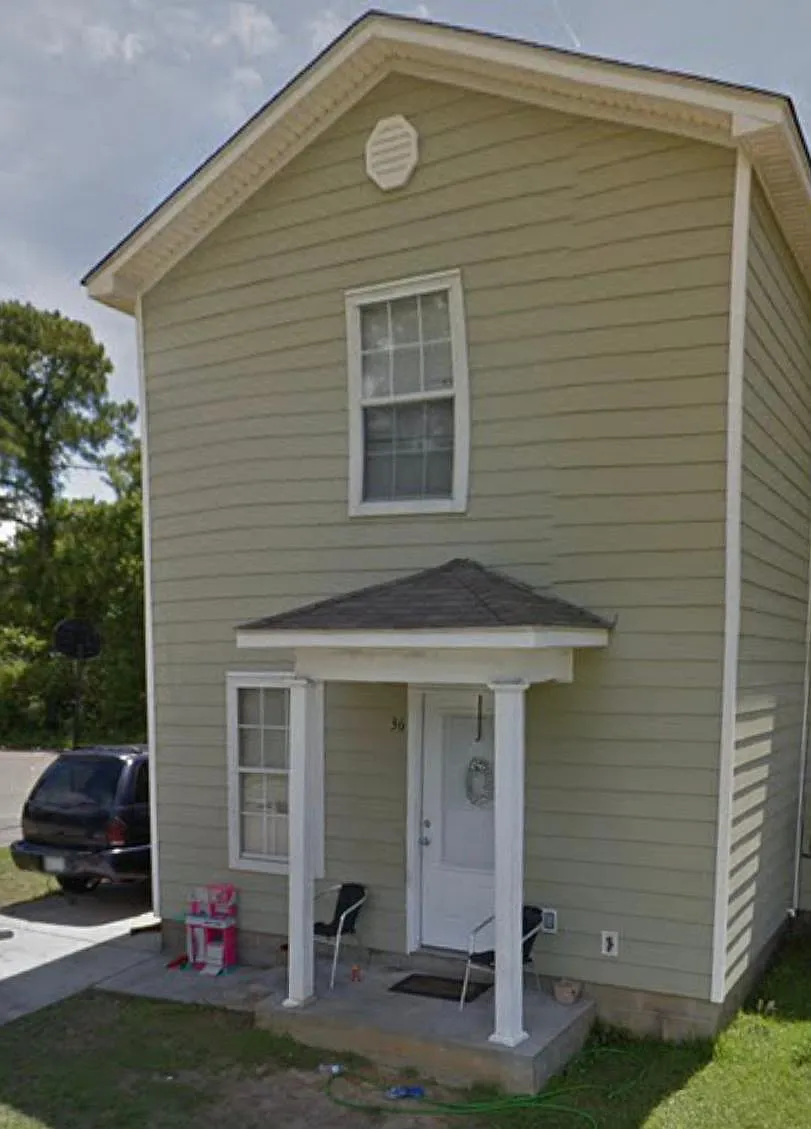 3 bed, 1180 sqft, $1,600 — Photo 1
