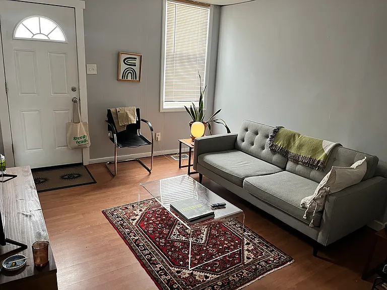 5127 Carnegie St — Photo 2