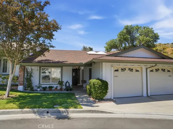 19427 Oak Crossing Rd, Santa Clarita, CA 91321