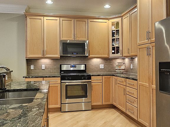 2nd image of 203 Center Meadow Ln