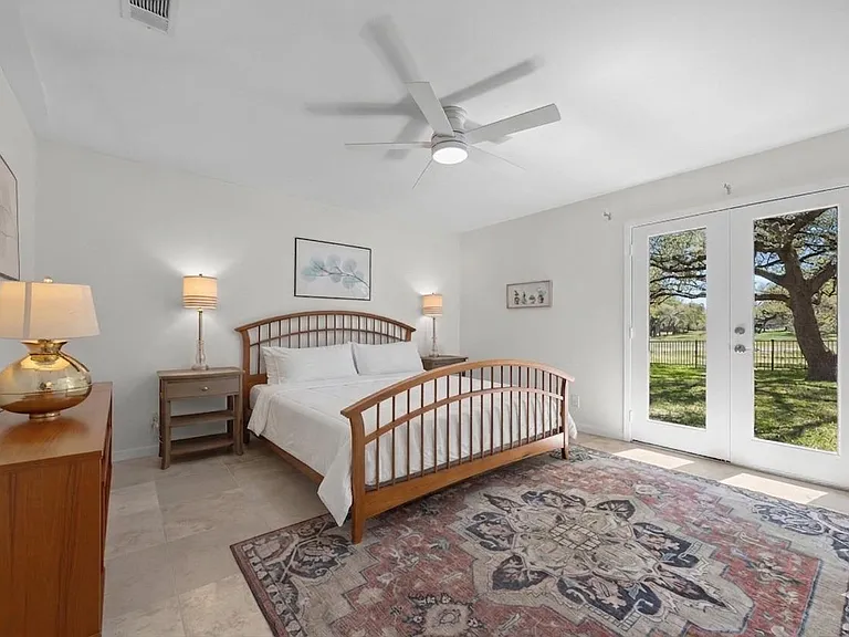 11532 Spicewood Pkwy — Photo 9