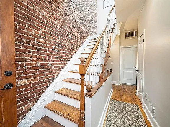 47 Webster Ave — Photo 11