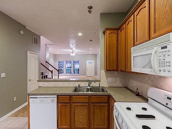 5th image of 4229 Benard Ct