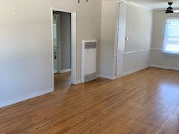 3rd image of 3561 S Centinela Ave #3561