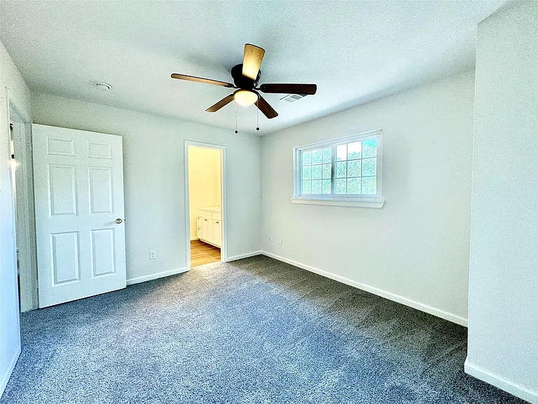 7914 Oakington Dr — Photo 22