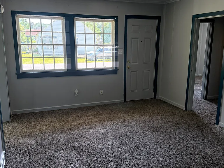 3500 S Poplar St — Photo 16