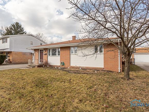 2nd image of 2418 Hiddenbrook Dr