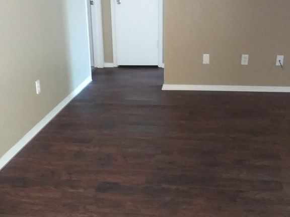 3rd image of 8601 Memphis Dr A 1