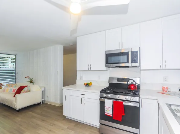 1605 Pensacola St APT 5, Honolulu, HI 96822