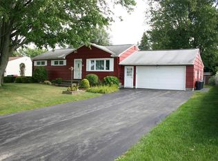 33 W Garden Dr, Rochester, NY 14606