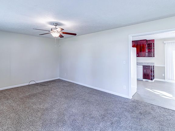 5th image of 4513 Baywood Ave