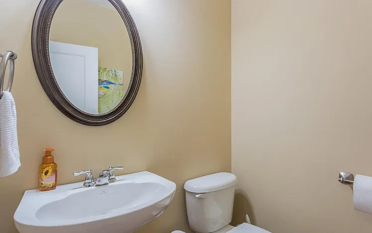 2409 Pear Tree Ln — Photo 13