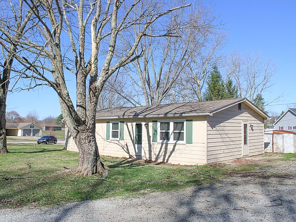 2nd image of 8125 N Brooks Ln