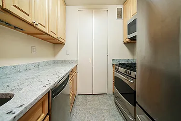 Rented by RELO REDAC INC.
