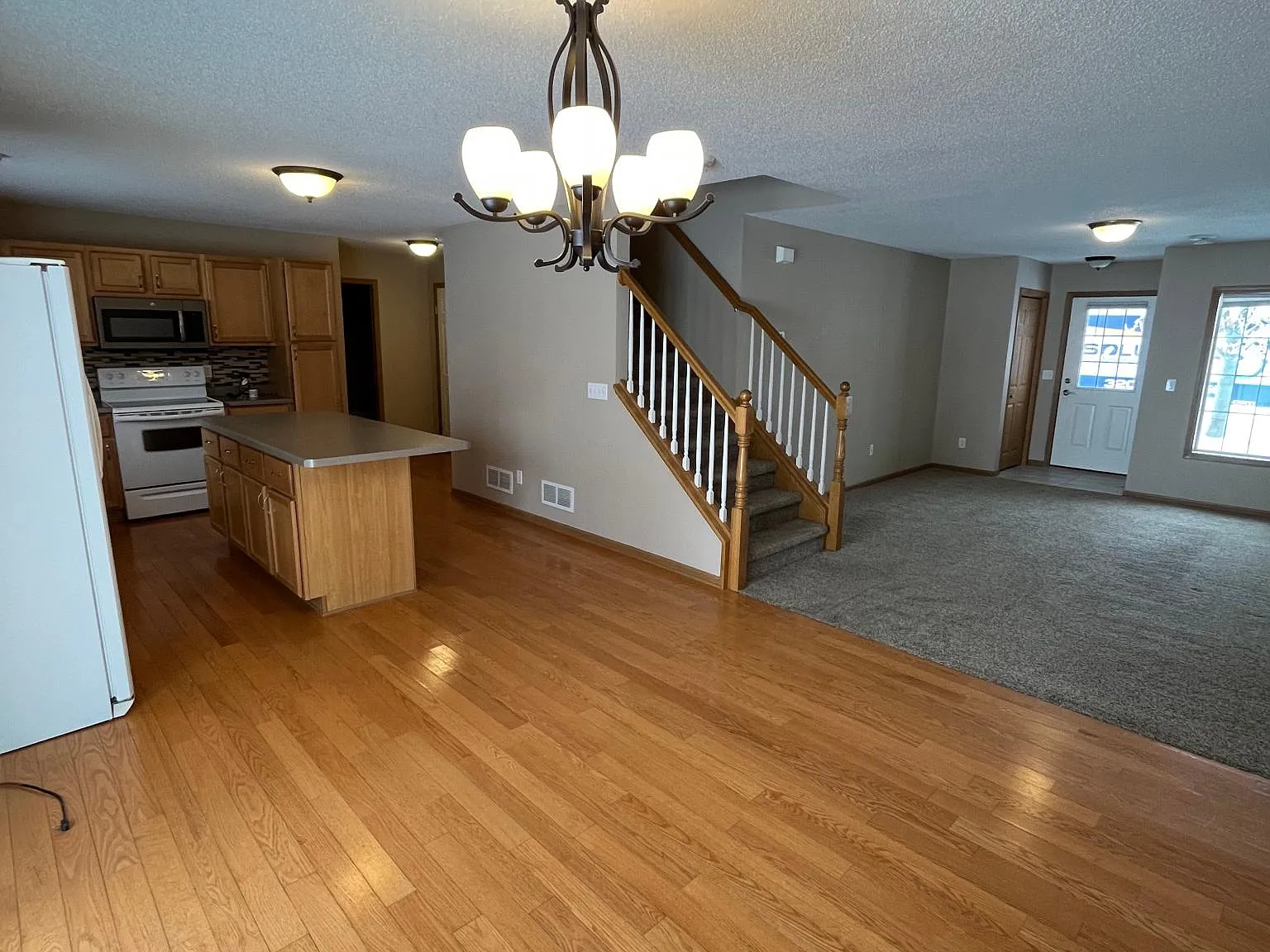432 Cedar Pl — Photo 4