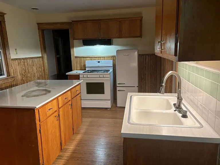 47 Bridgeman St #UPPER — Photo 11