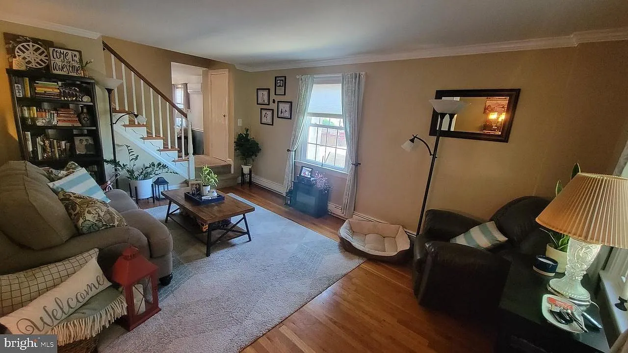 4 bed, 1692 sqft, $2,700 — Photo 4