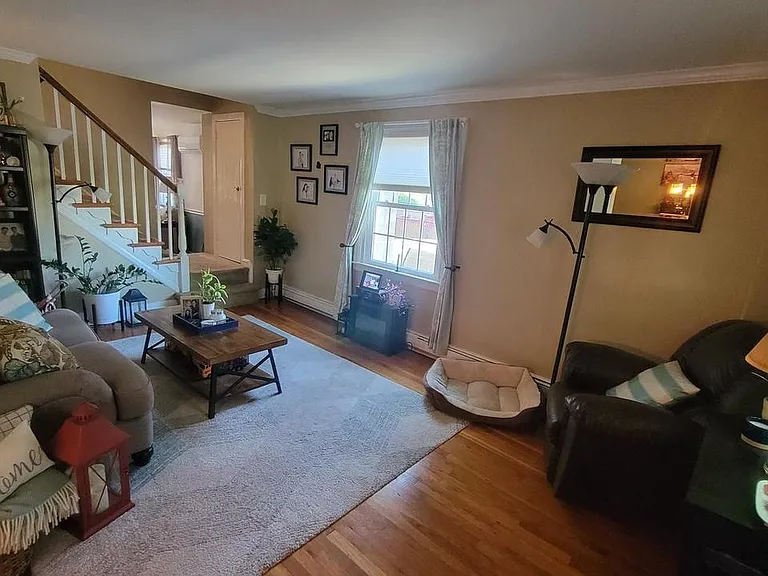 738 Fairview Rd — Photo 4
