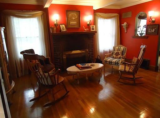 3rd image of 377 Essex St