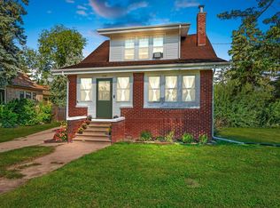 1004 Jefferson St, Oshkosh, WI 54901