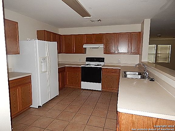 2nd image of 3027 McDonald Oak