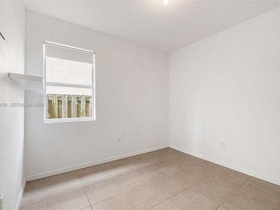 3rd image of 11863 SW 253rd St