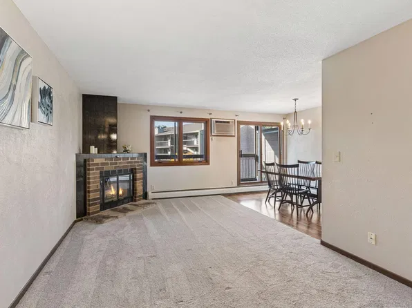 4350 Trenton Ln N APT 204, Plymouth, MN 55442