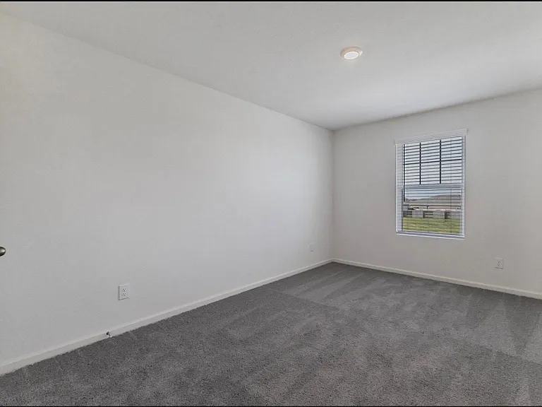 27235 Blue Pool Dr — Photo 7