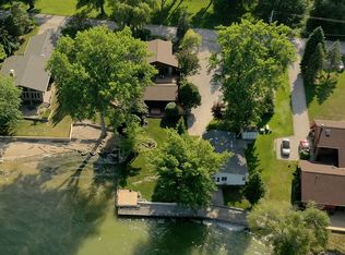 336 Killarney Beach Rd, Bay City, MI 48706