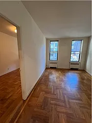 304 1/2 East 38th Street