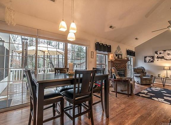 4th image of 7278 Green Meadow Ct