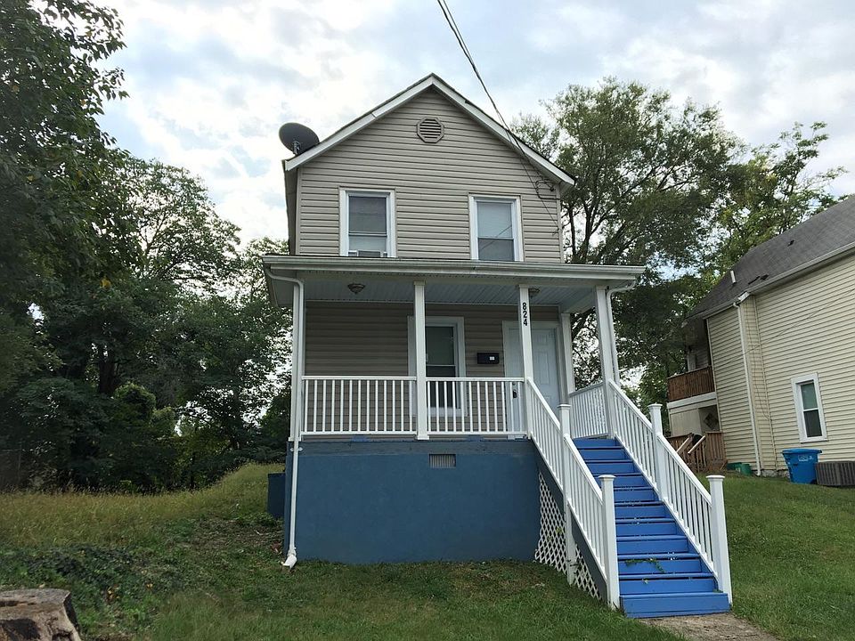 1st image of 824 Centre Ave NW