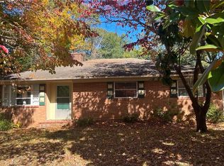 101 Potter Dr, Jamestown, NC 27282