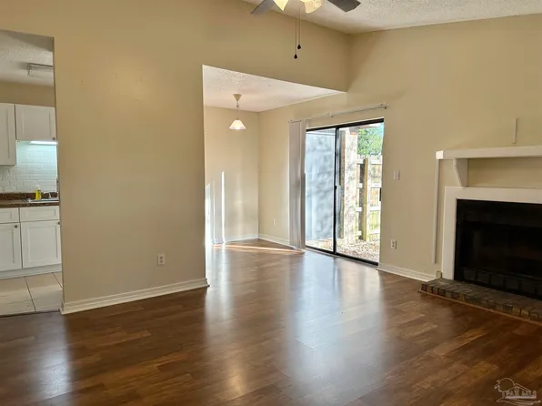 9345 Chisholm Rd APT F3, Pensacola, FL 32514